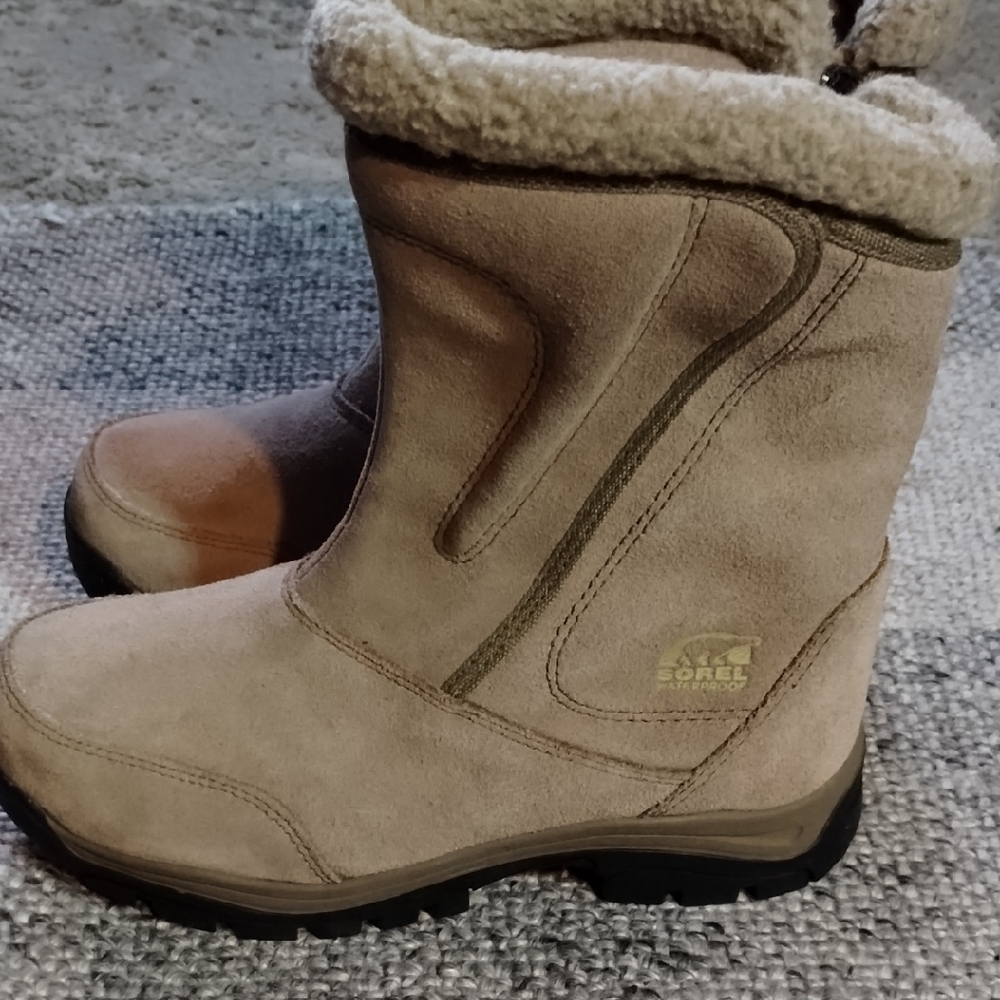 Sorel Women's Tan Winter Waterfall Boots Sz 6.5